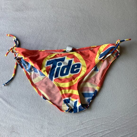 Vintage Cynthia Rowley, Unique Graphic Tide Soap String Bikini Set, sold as is - Picture 3 of 8